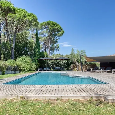 Βίλα Deluxe Piscine Privative 8 Couchages *
